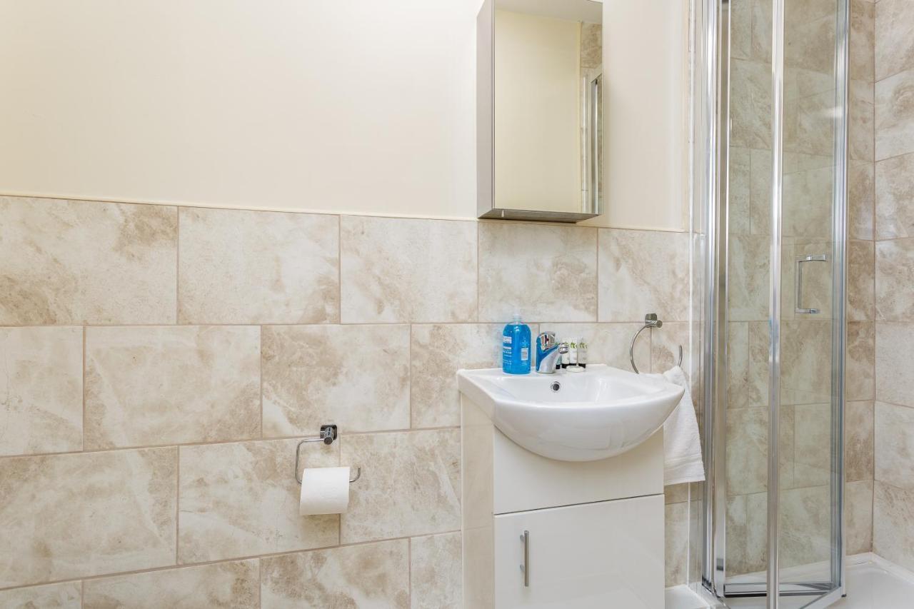 St Mary'S - Modern Central Huge Studio Apartments サウサンプトン 部屋 写真
