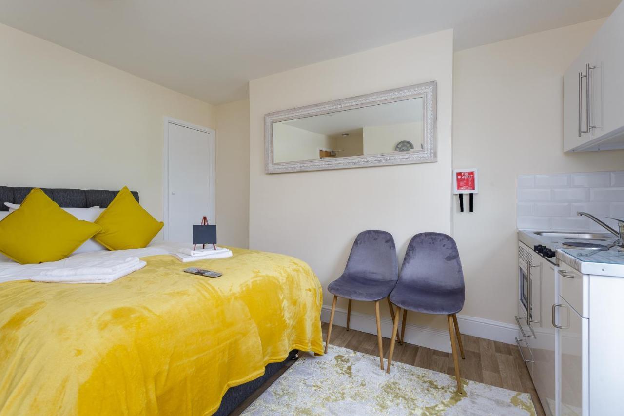 St Mary'S - Modern Central Huge Studio Apartments サウサンプトン 部屋 写真
